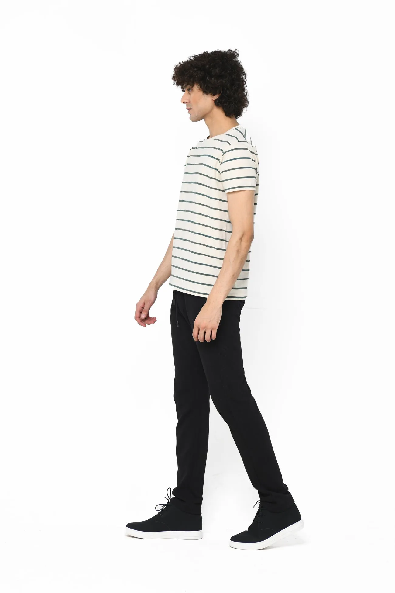 BASIC SLIM FIT T-SHIRT