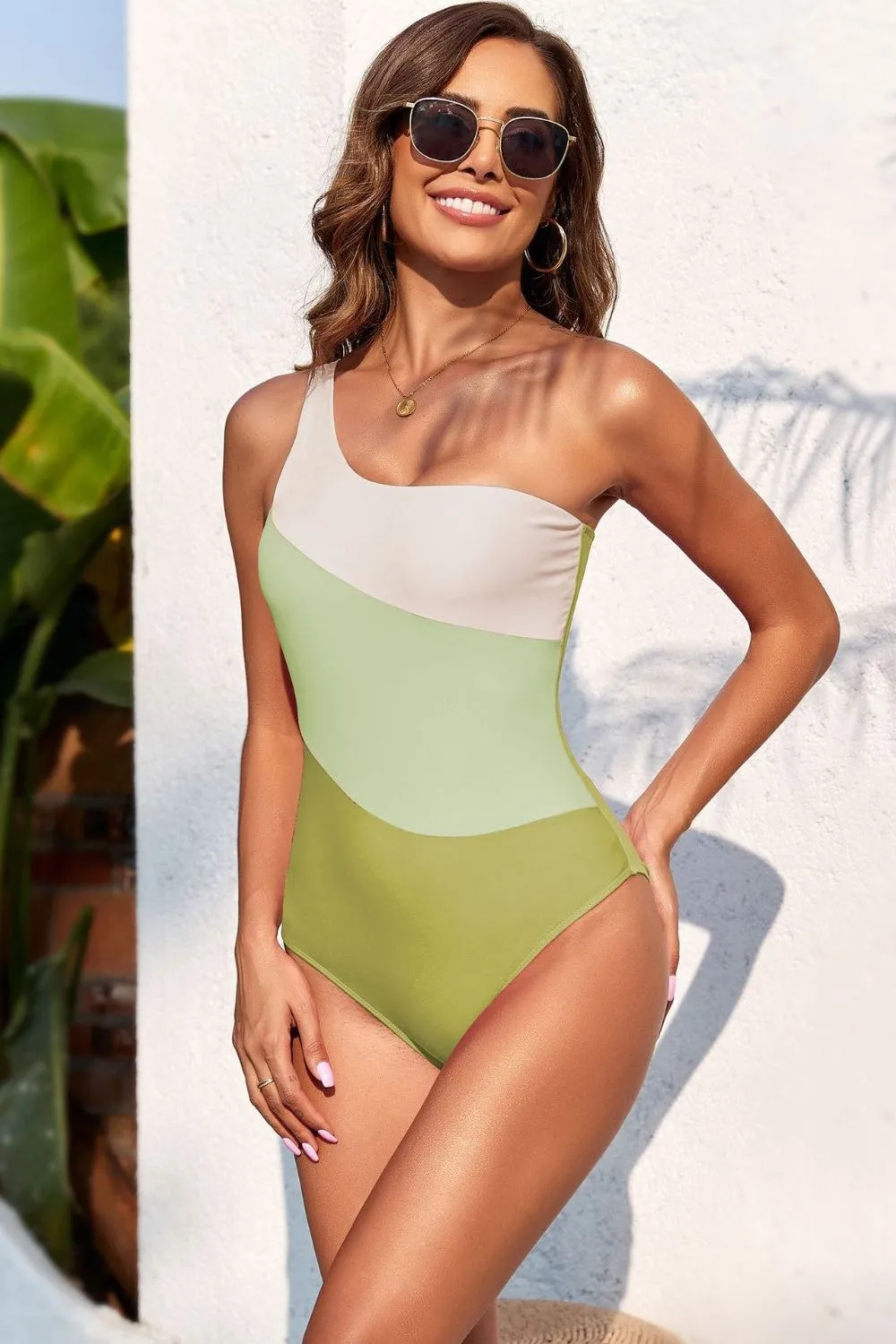 COLOR BLOCK ONE PIECE SWIMSUIT