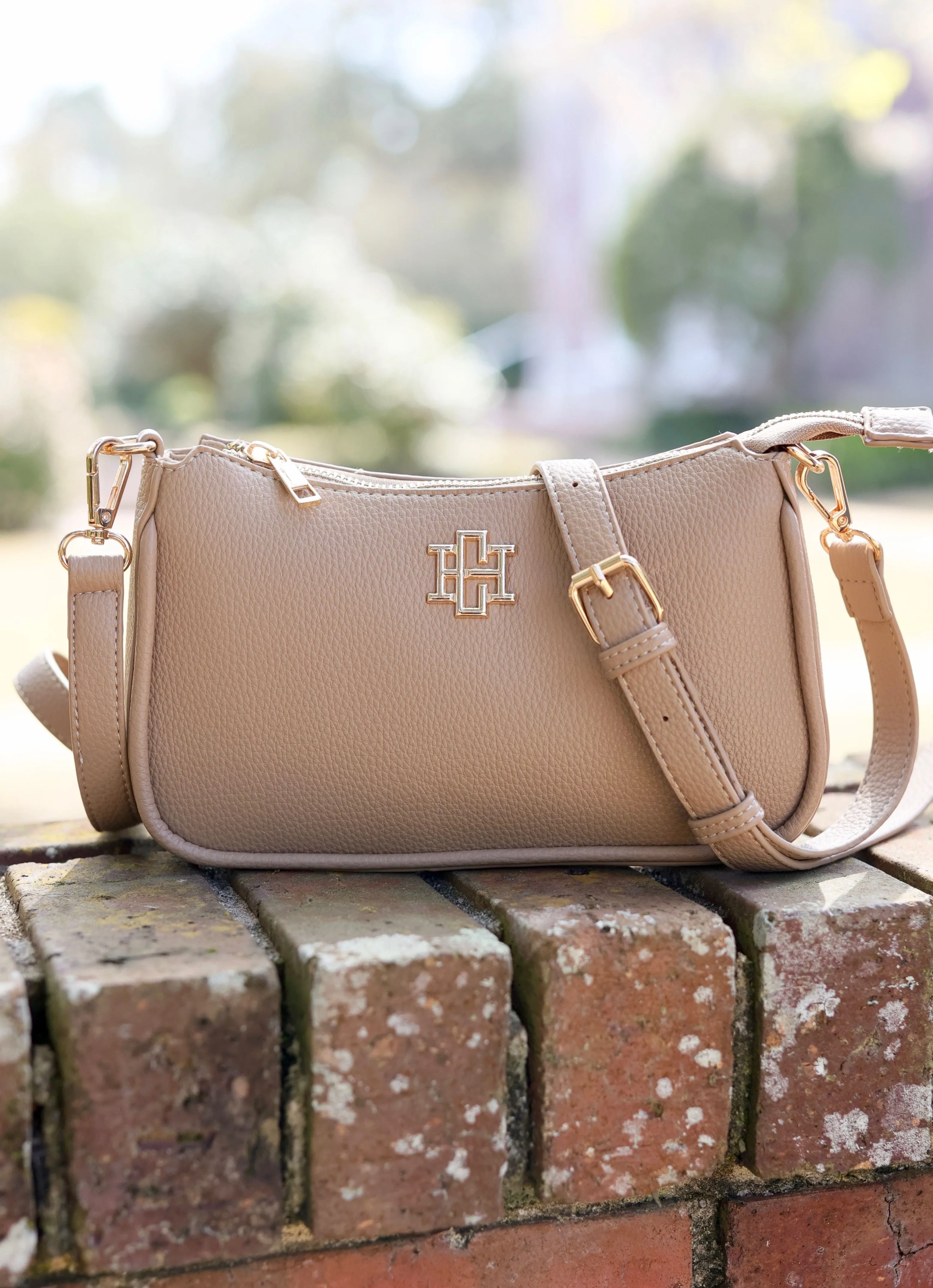 Joan Crossbody TAUPE