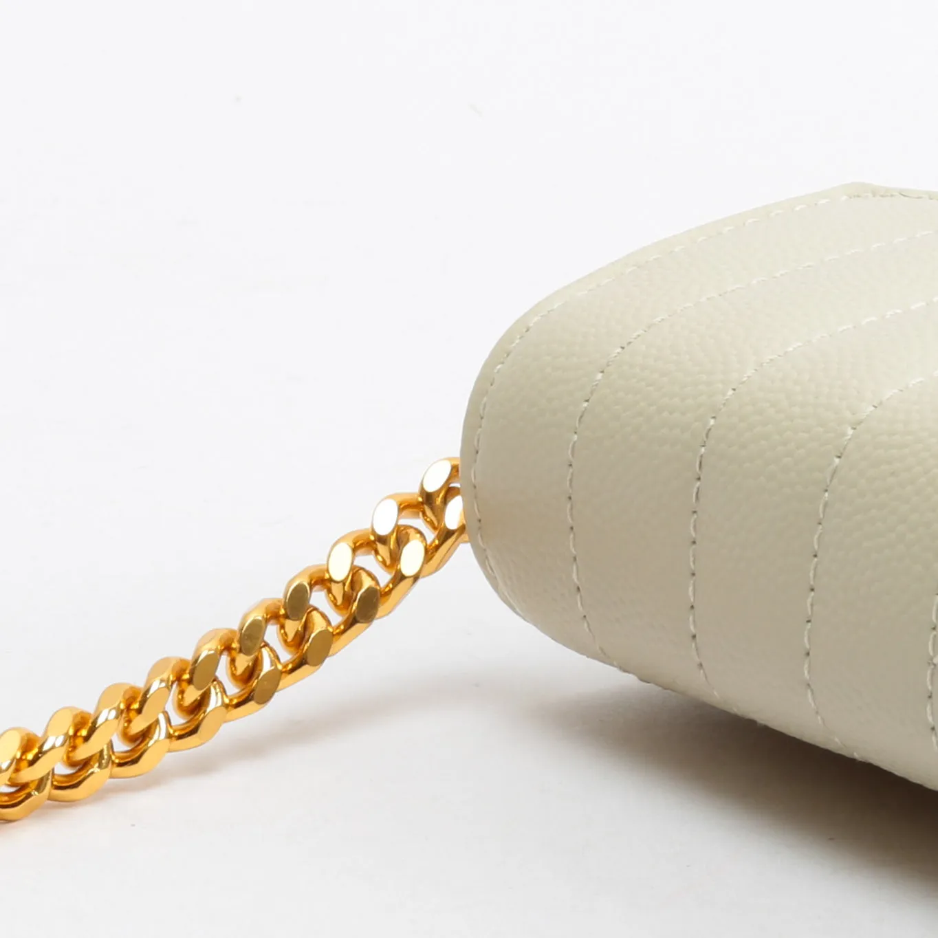 SAINT LAURENT Tri-Quilt Monogram Envelope Wallet On Chain - Ivory